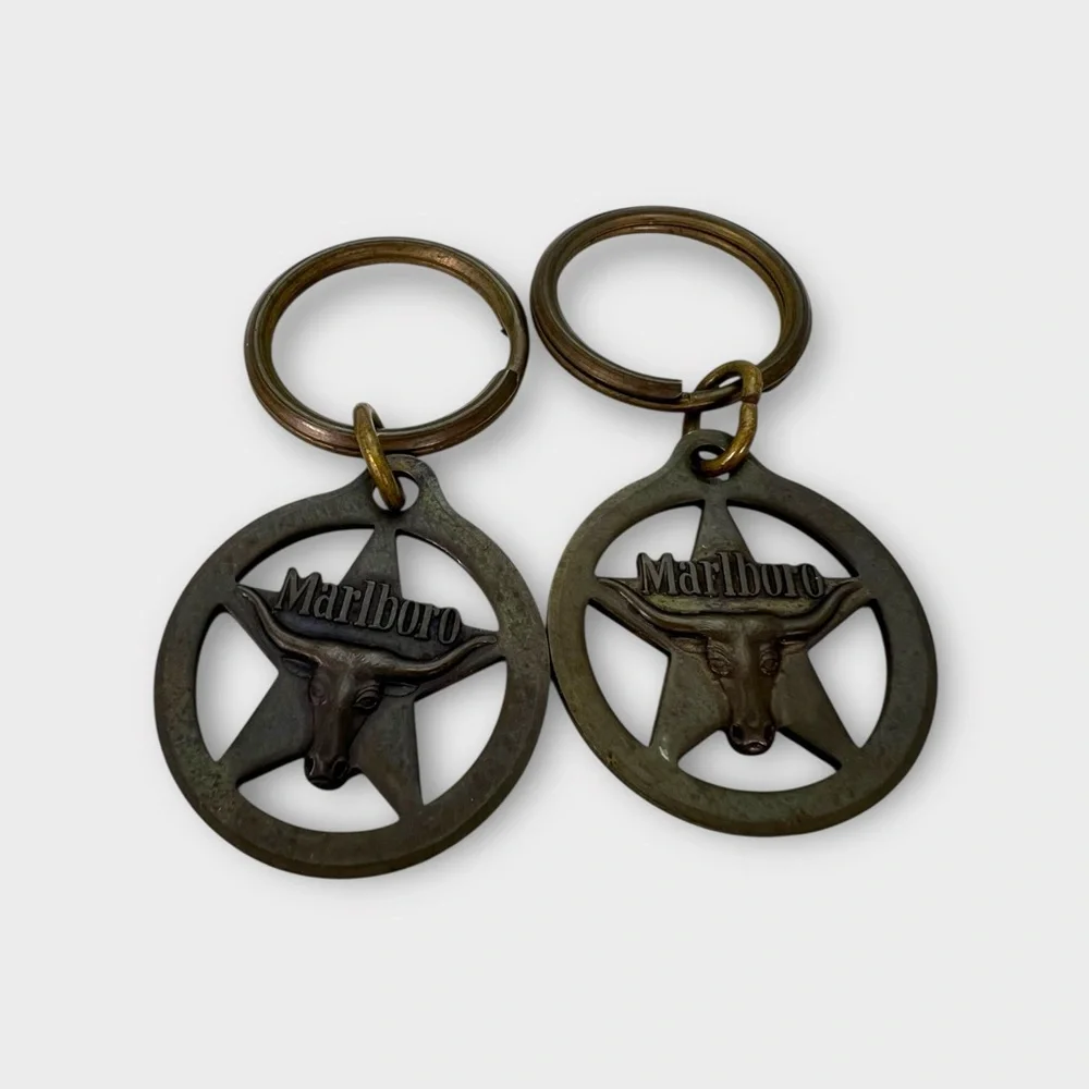 Marlboro Solid Brass Key Chains Star Logo Western Cattle Head Lot Of 2 Heavy - Picture 2 of 5